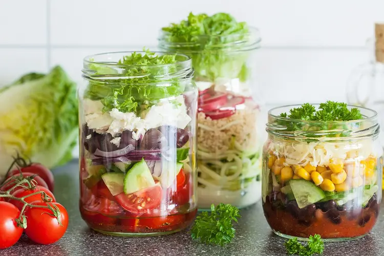 Verduras e legumes: uma dieta à base de plantas precisa ser diversificada e equilibrada, na qualidade e quantidade: (OlgaMiltsova/Getty Images)