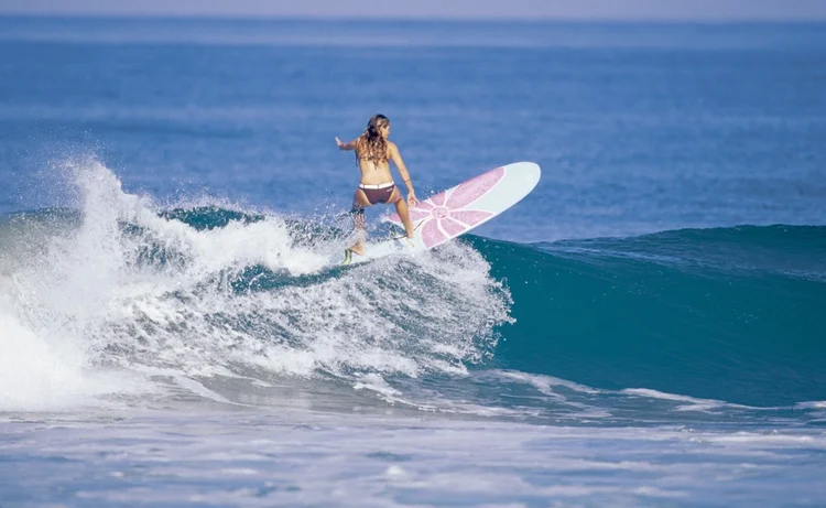 Surfe: será possível treinar longe do mar (Foto/Wikimedia Commons)