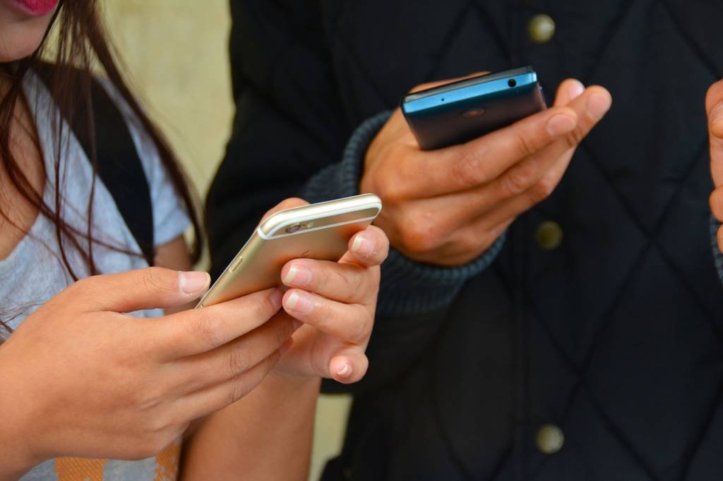 Novo projeto de lei determina que crédito de celular pré-pago dure um ano