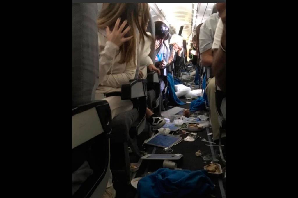 Forte turbulência deixa passageiros feridos em voo de Miami a Buenos Aires