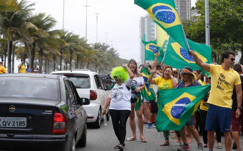 "Contra a corrupção" ou "contra o ódio": assim votam os brasileiros
