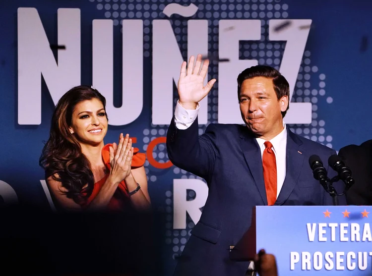 Ron DeSantis: apadrinhado de Trump conquistou uma apertada vitória na disputa pelo governo da Flórida (Carlo Allegri/Reuters)