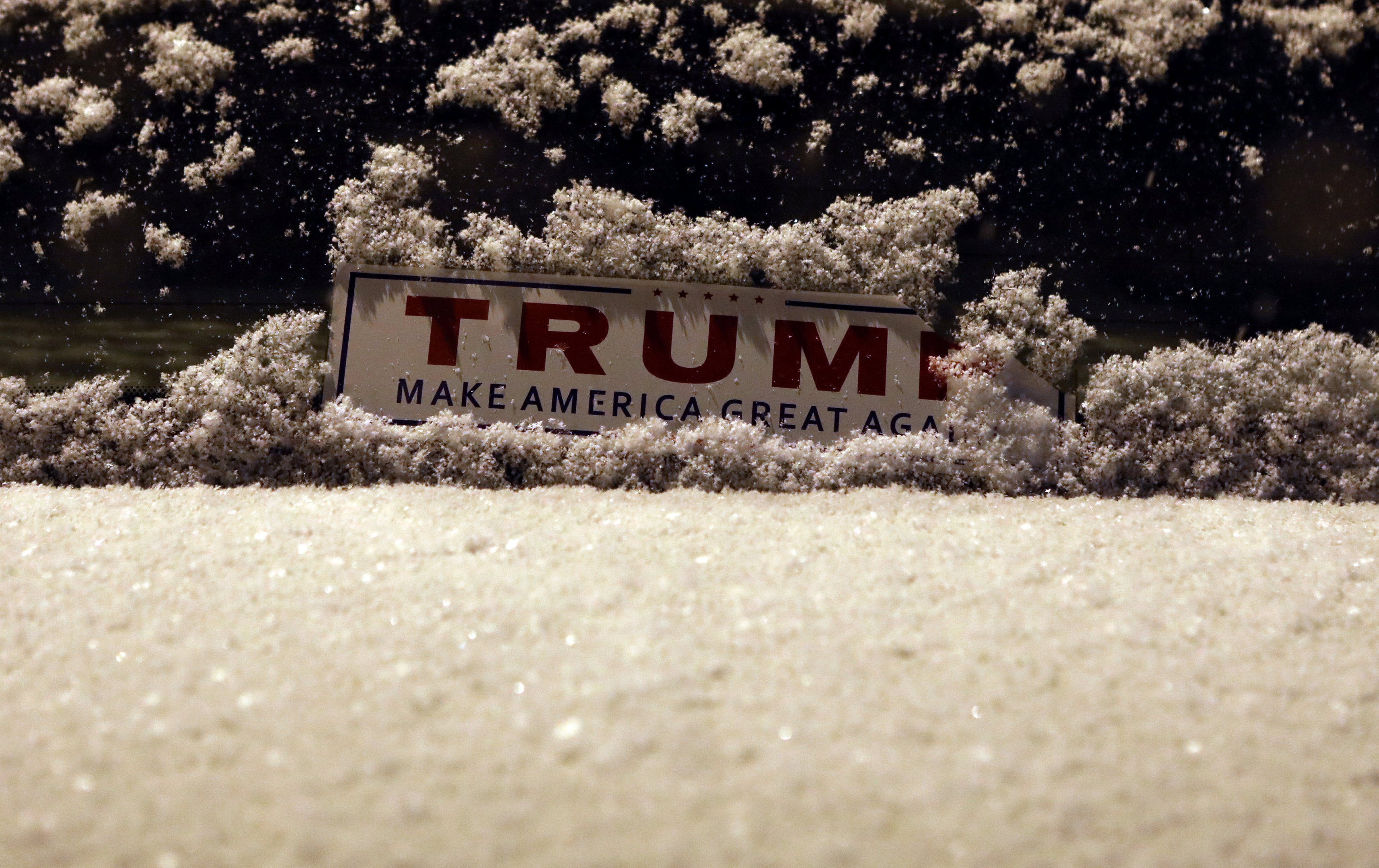 Eleitores democratas querem impeachment de Trump, aponta pesquisa