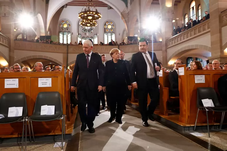 Alemanha: "Nosso dever é evitar que tais atrocidades aconteçam novamente", advertiu o Congresso Mundial Judaico (Fabrizio Bensch/Reuters)