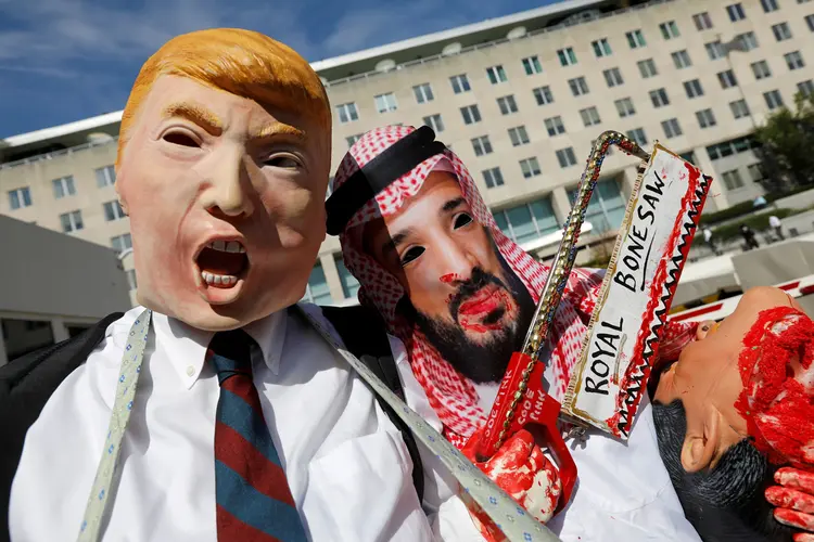 Morte de Khashoggi dentro do consulado da Arábia Saudita em Istambul provocou uma revolta internacional contra o príncipe herdeiro saudita (Kevin Lamarque/Reuters)