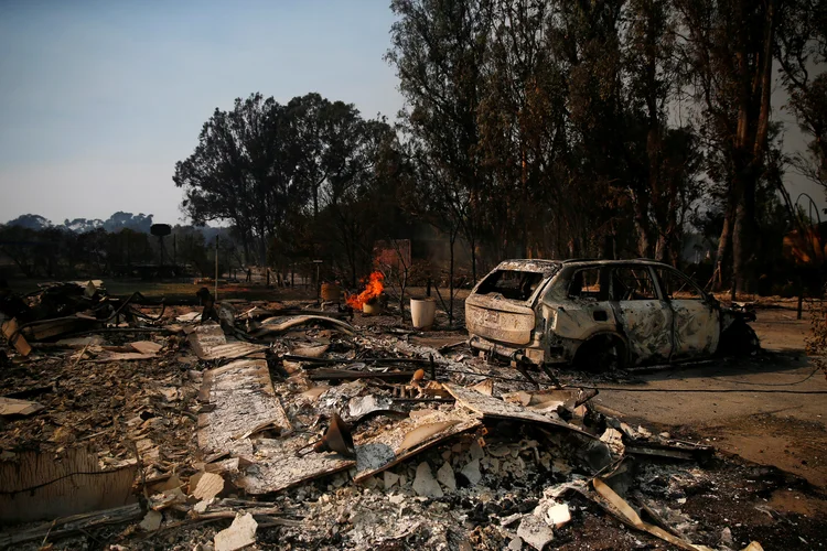 Incêndio na Califórnia deixa milhares de desabrigados (Eric Thayer/Reuters)