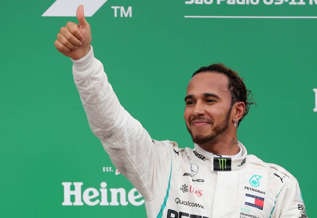 Lewis Hamilton fala sobre futuro na F1 e diz que quer voltar ao Brasil