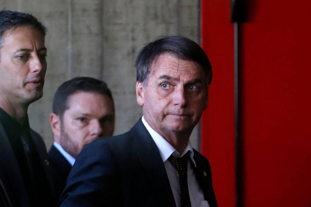 Bolsonaro vai encontrar na quarta-feira com 18 governadores eleitos