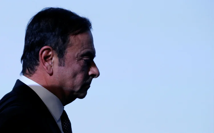 Ghosn é pressionado a assinar documentos em japonês sem a presença de advogados, diz esposa (Regis Duvignau/Reuters)
