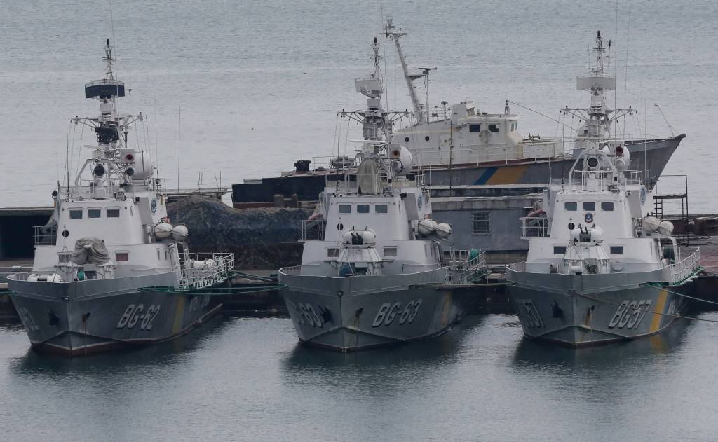 Ucrânia pede novas sanções contra Rússia por incidente naval na Crimeia