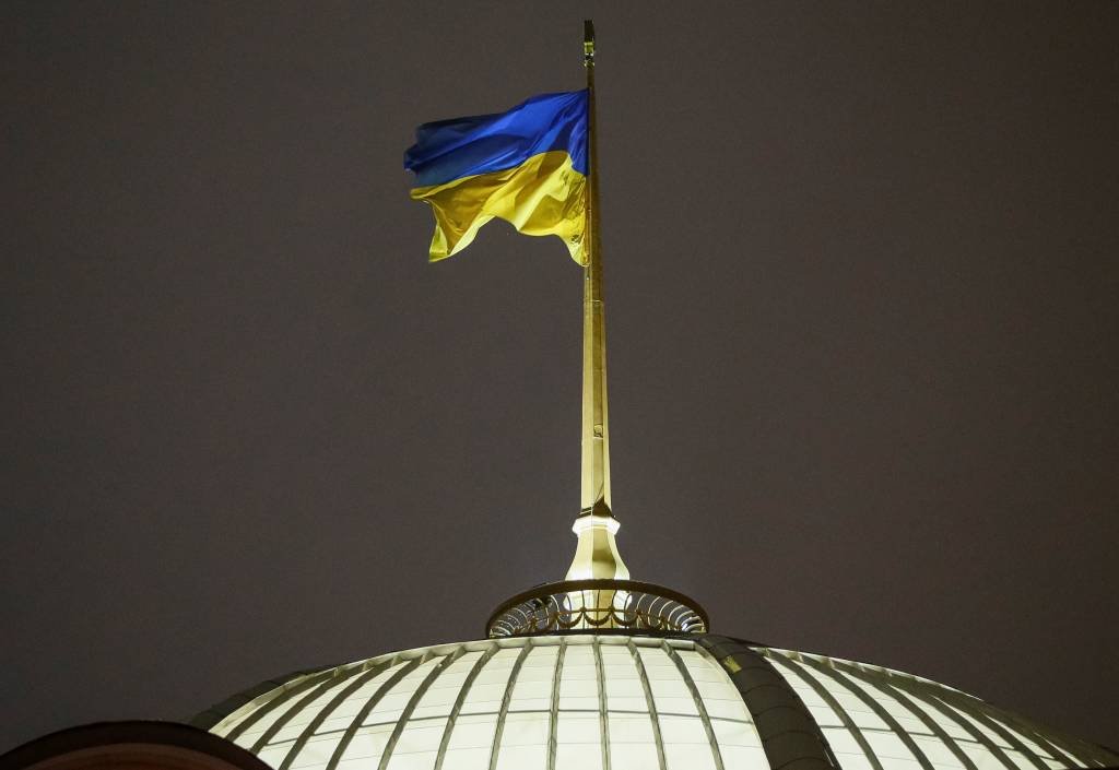 EUA fecha embaixada em Kiev e realocará operações diplomáticas na Ucrânia