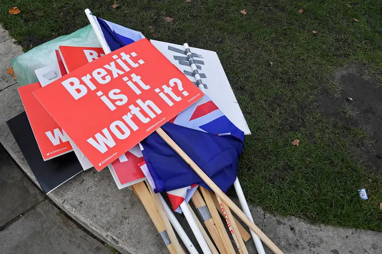 Campanha anti-Brexit em frente ao Parlamento em Londres (Toby Melville/Reuters)