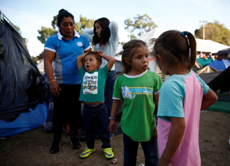 Imigração: a Casa Branca disse que a medida foi tomada para que as famílias possam ficar juntas no processo migratório (Kim Kyung-Hoon/Reuters)
