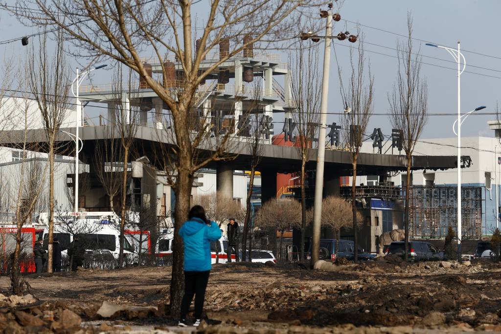 Explosão próxima à usina química deixa pelo menos 22 mortos na China