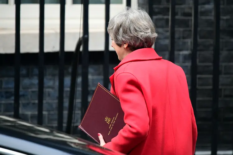 Theresa May: a primeira-ministra do Reino Unido depois de responder perguntas no parlamento sobre o acordo Brexit em Londres, Reino Unido, na quinta-feira, 15 de novembro de 2018. (Chris J. Ratcliffe/Bloomberg)