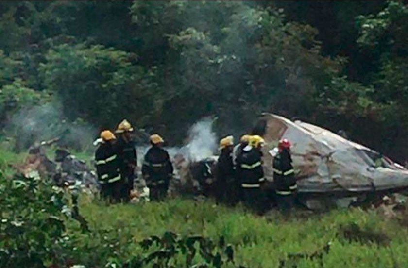 Queda de avião em Minas Gerais mata quatro pessoas