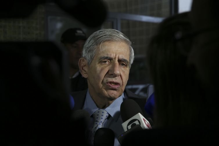 Augusto Heleno: futuro ministro do GSI acrescentou que a escolha de integrantes do DEM para três pastas ministeriais não foi feita levando em conta o partido (Antonio Cruz/Agência Brasil)