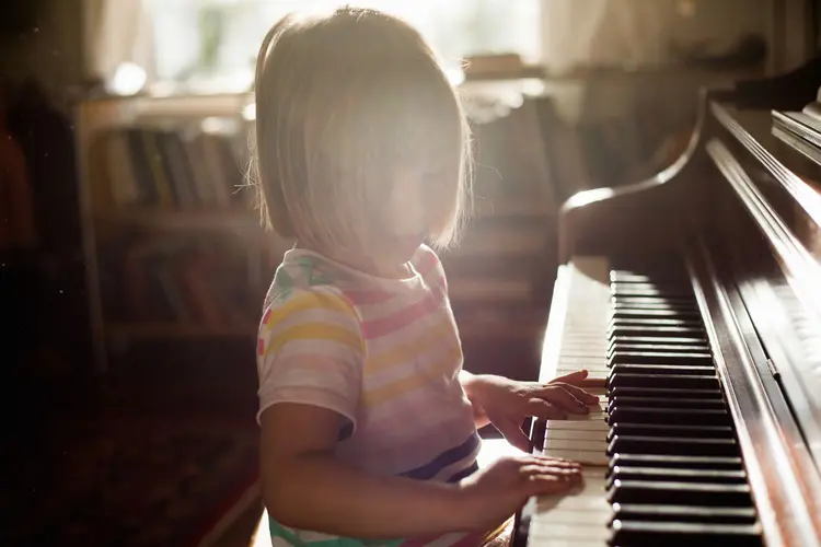 Música melhora habilidade de comunicação em crianças com autismo (Kinzie Riehm/Getty Images)