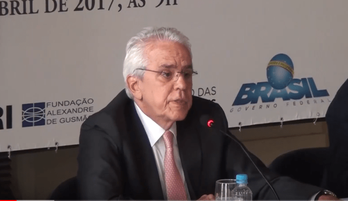 O que pensa o novo presidente da Petrobras