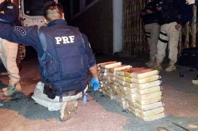 PRF apreende mais de 100 quilos de cocaína no Rio