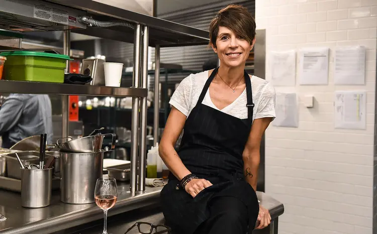 Dominique Crenn: a chef, 53 anos, espera inspirar mulheres jovens a seguir em frente com seus sonhos (Daniel Zuchnik/Getty Images)