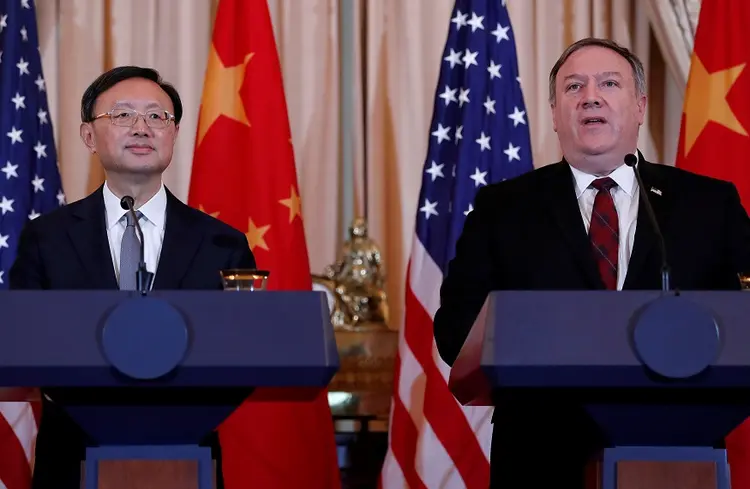Mike Pompeo, secretário de Estado americano, se encontrou com líderes chineses na última sexta-feira, 9 (Leah Millis/Reuters)