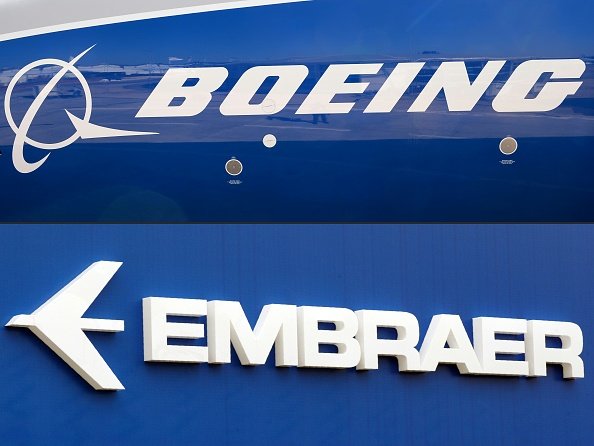 Bolsonaro apoia fusão Embraer-Boeing para companhia brasileira não falir