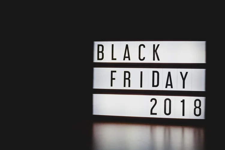 Black Friday e Natal: período deve corresponder a 18,3% das vendas do e-commerce no ano (cicerocastro/Getty Images)