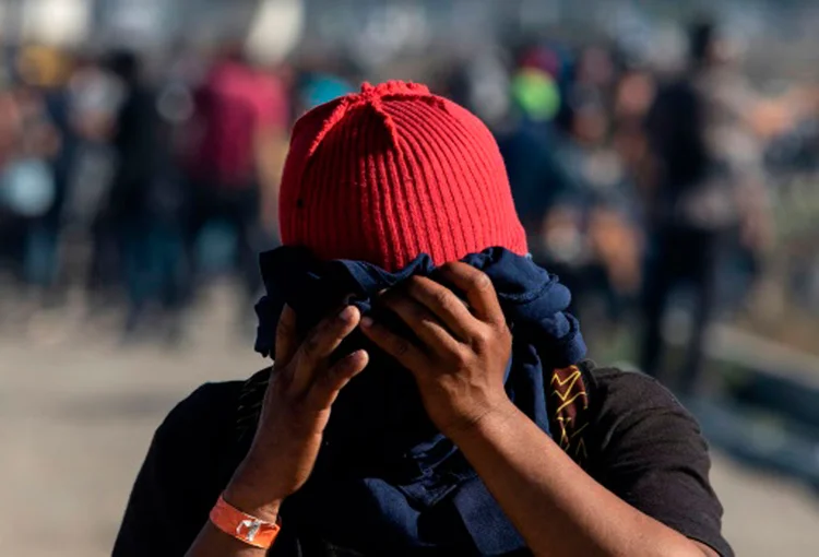 Imigração: a caravana conta com cerca de 5 mil imigrantes que querem entrar nos EUA (GUILLERMO ARIAS/AFP)