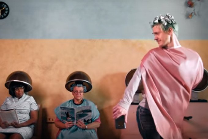 Samsung divulga aparelho com “dancinha” de Fortnite
