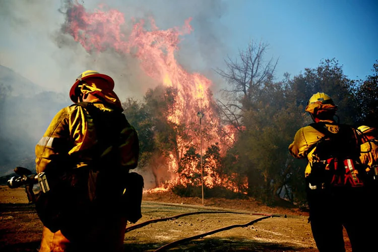 Clima em transe: dos 20 maiores incêndios florestais da Califórnia, 15 ocorreram desde  2000. (SandyHuffake / Stringer/Getty Images)