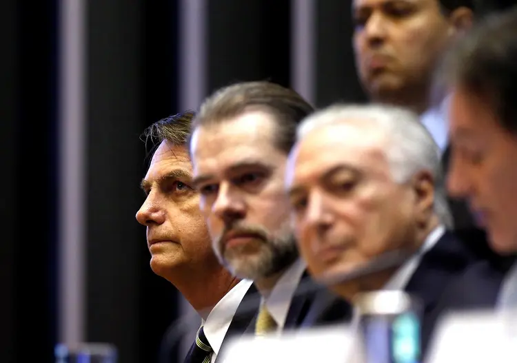 Bolsonaro tratou com Dias Toffoli, presidente do STF, da nomeação do general Fernando Azevedo e Silva como ministro da Defesa (Adriano Machado/Reuters)