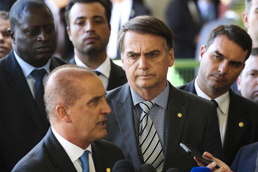 Bolsonaro: terceira bancada a ser recebida pelo presidente eleito, o PR anunciou nesta quarta-feira, 5, que vai integrar a base aliada do novo governo (Agência Brasil/Valter Campanato)