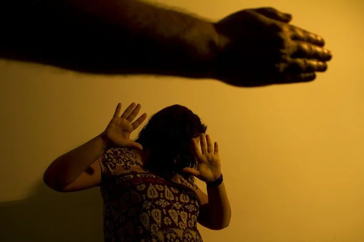 Lei maria da Penha: A regra compreende, como violência, as formas física, psicológica, sexual, patrimonial e a violência moral. (Marcos Santos/Agência USP)