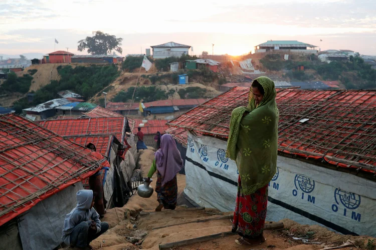 Milhares de birmanesas são vendidas à força para casamento na China, tornando-se vítimas colaterais da política do filho único (Mohammad Ponir Hossain/Reuters)