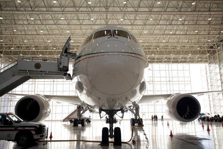 México: "Estamos vendendo todos os aviões e helicópteros que os políticos corruptos usavam", afirmou o novo presidente (Daniel Becerril/Reuters)