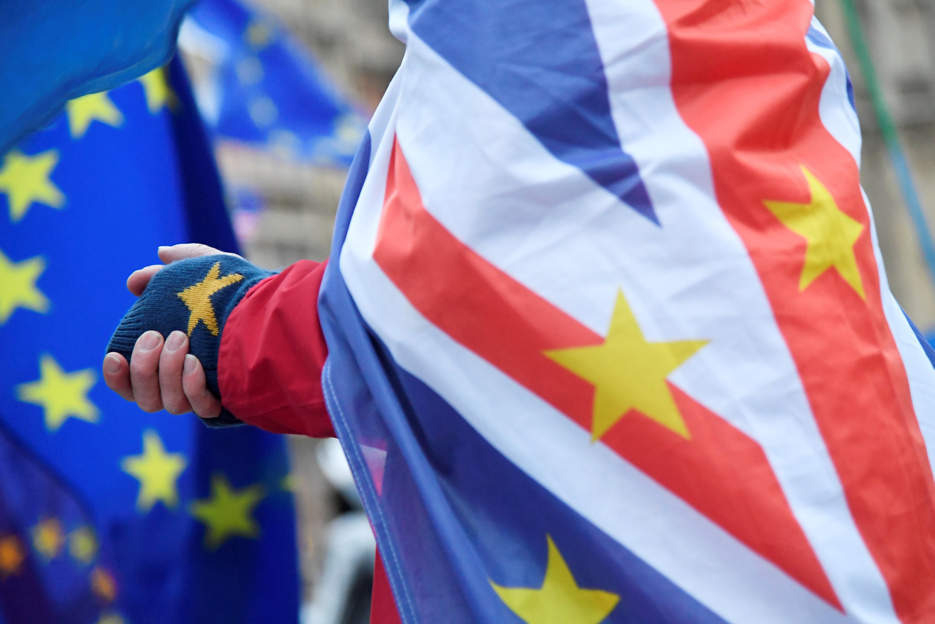 Câmara pode aprovar Brexit com negociação sobre fronteira da Irlanda
