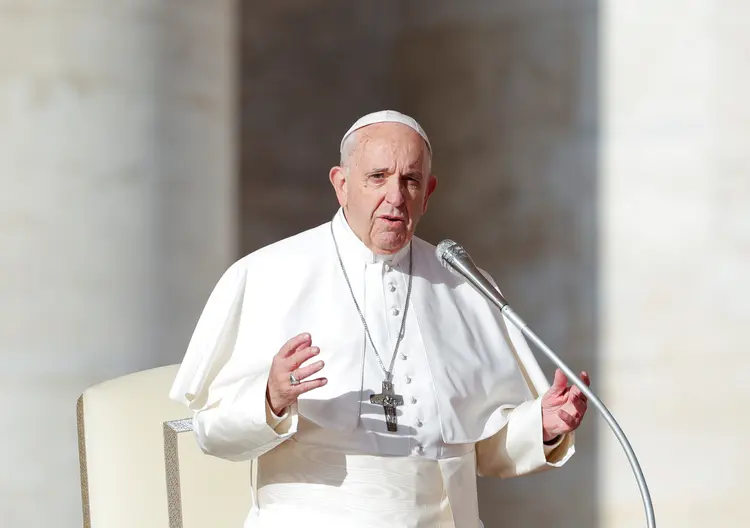 Papa Francisco: "Desejo dirigir um forte apelo a todos os que têm responsabilidades institucionais, para que coloquem os direitos humanos no centro de todas as políticas" (Alessandro Bianchi/Reuters)