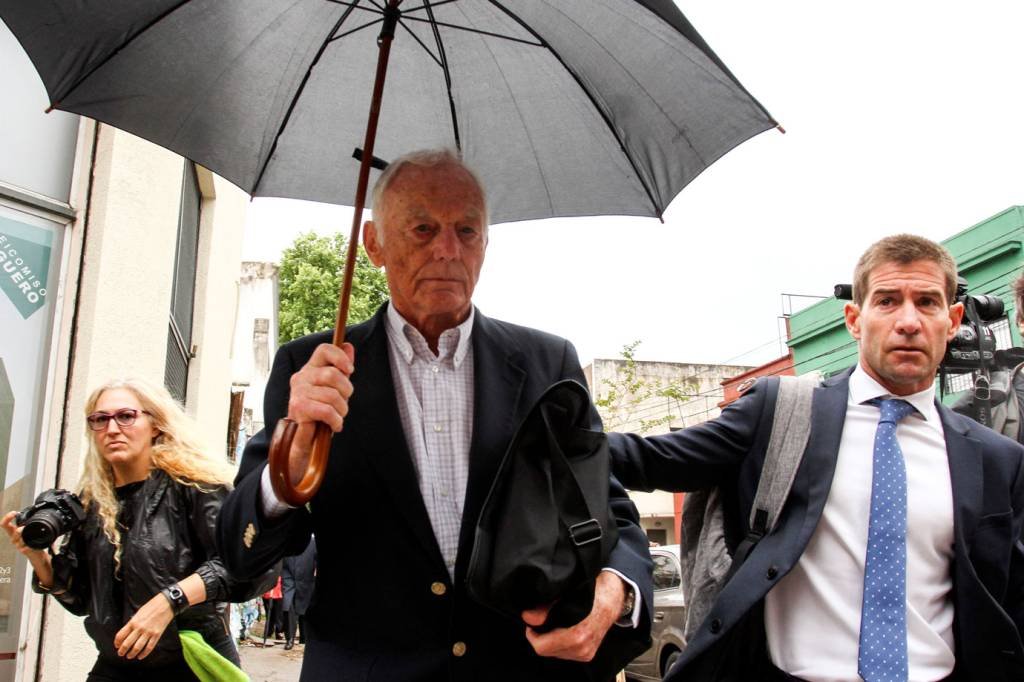 Ex-diretores da Ford são condenados por colaborar com a ditadura argentina