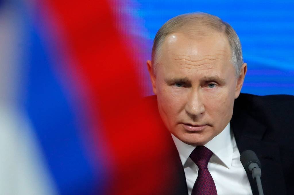 Rússia está perto de concluir míssil nuclear hipersônico, diz Putin