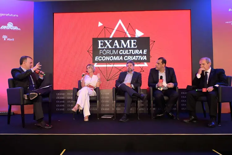 André Lahóz, de EXAME, Cristiane Olivieri, advogada, Ricardo Piquet, do Museu do Amanhã, Luiz Gustavo Barbosa, da FGV e José Paulo Martins, da FGV (Flávio Santana / Biofoto/Exame)