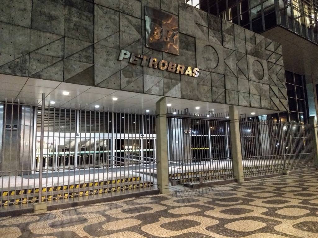 Petrobras vai distribuir R$ 4,3 bilhões aos acionistas