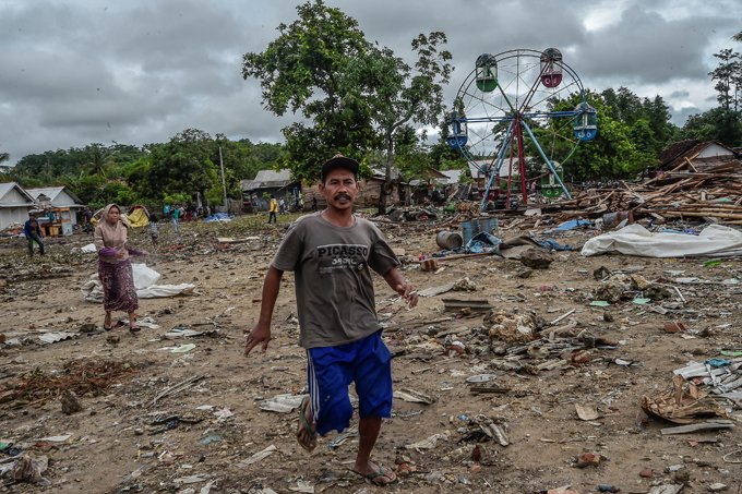 Passa de 400 número de mortos em tsunami na Indonesia