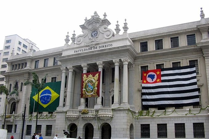 Objetivo da CPI é "investigar irregularidades na gestão das universidades públicas". Na foto, a Faculdade de Direito da USP (Universidade de São Paulo) (Reprodução/Jrn1313/Wikimedia Commons)