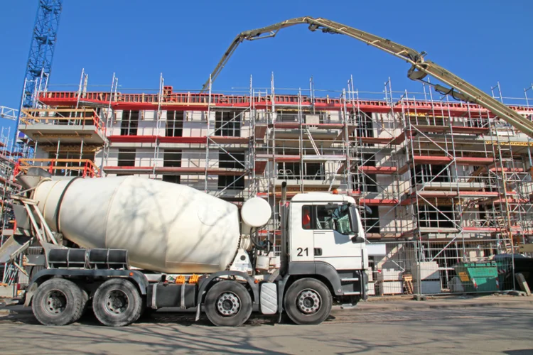 Internet das construções: Sensores em caminhões que carregam concreto ajudaram Engemix a otimizar operações e economizar dinheiro (Canetti/Getty Images)