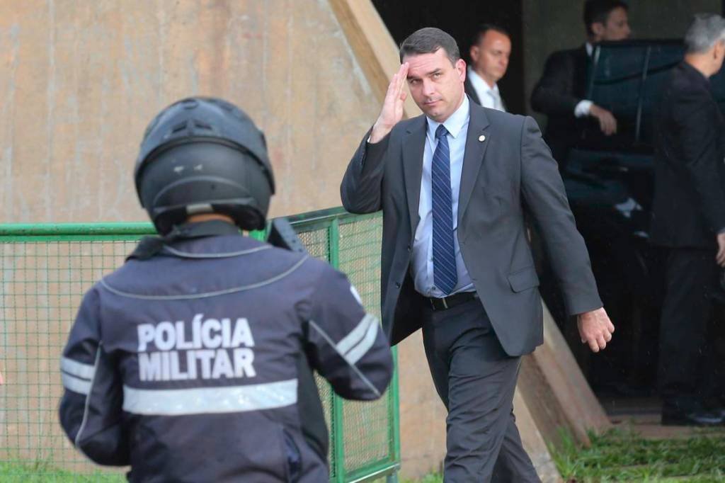 O jornal O Estado de S. Paulo identificou que 15 depósitos em espécie na conta do ex-motorista de Flávio Bolsonaro (Agência Brasil/Fabio Rodrigues Pozzebom)