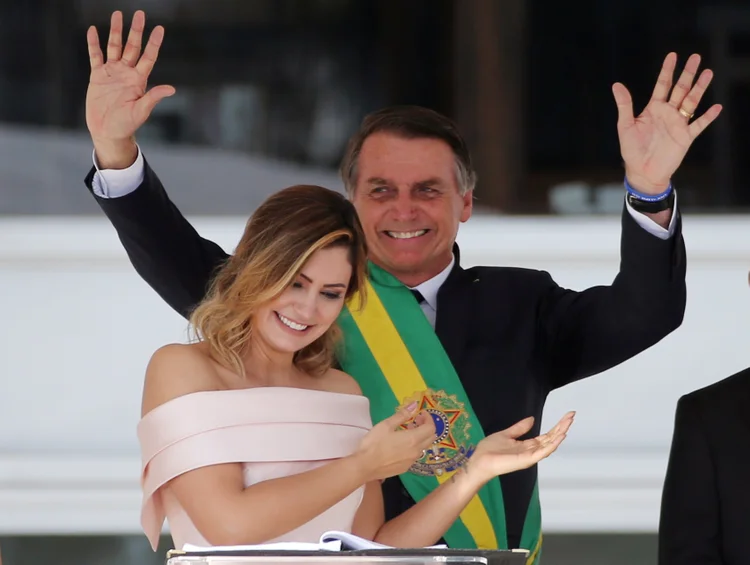 Bolsonaro e a primeira dama, Michelle, em cerimônia de posse à presidência (Sergio Moraes/Reuters)