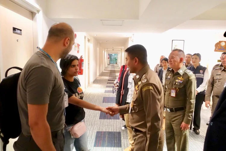 Tailândia: a jovem saudita foi retida pelas autoridades tailandesas durante uma escala em Bangcoc (Thailand Immigration Police/Reuters)
