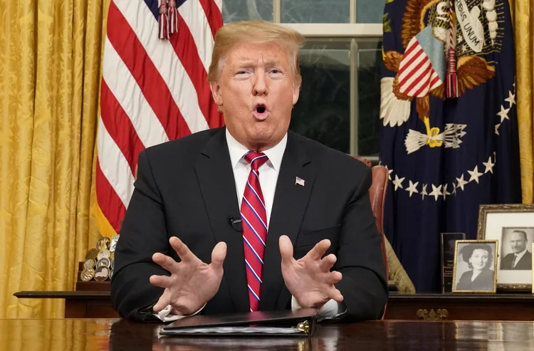Presidente dos EUA: Em seu discurso do Salão Oval da Casa Branca, Trump afirmou que os agentes de fronteira enfrentam diariamente "milhares de imigrantes ilegais" (Carlos Barria/Reuters)
