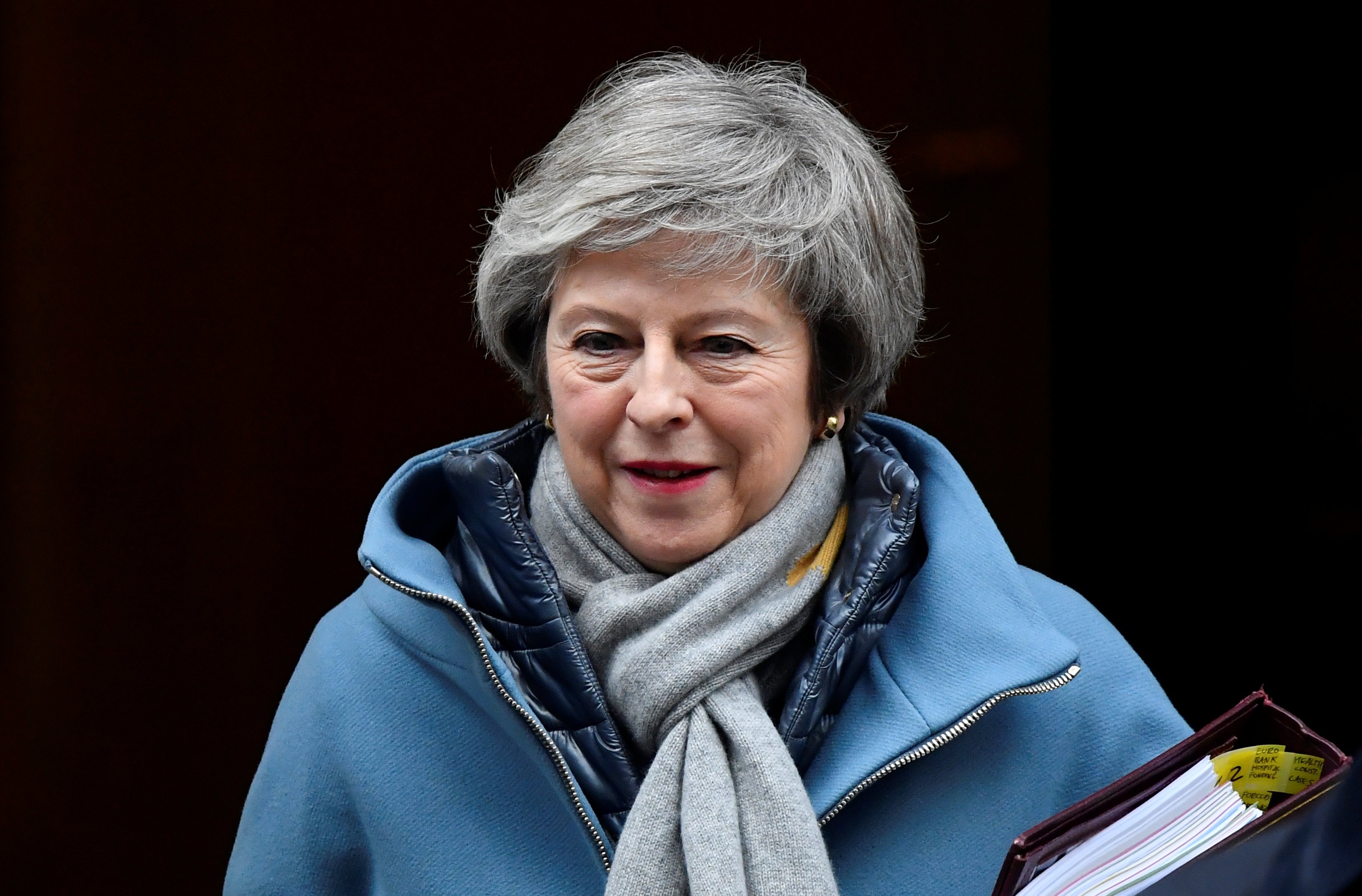 É possível ter "esclarecimentos" da UE sobre acordo do Brexit, diz May